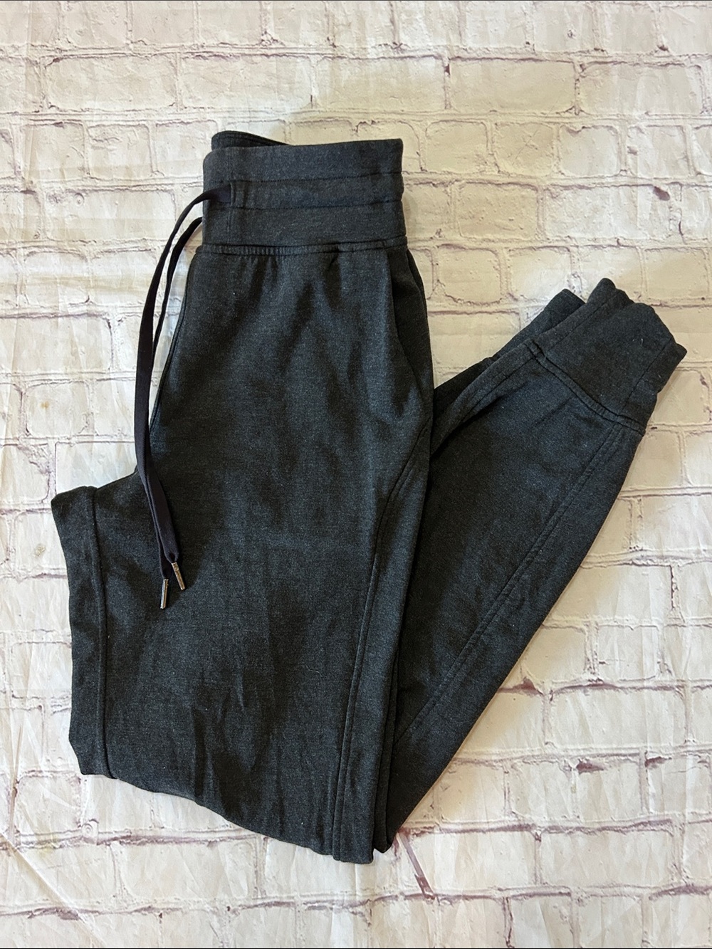 Lululemon Ready to Fleece High-Rise Jogger Sweat-pant Heathered Black Size 2 XS - Picture 2 of 6